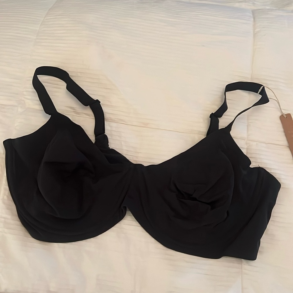 Skims brand new black bra